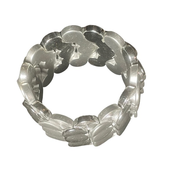 Y2K Molded Plastic Stretch Bracelet 8 Inch White Textured Chunky Mod Link - Picture 3 of 5